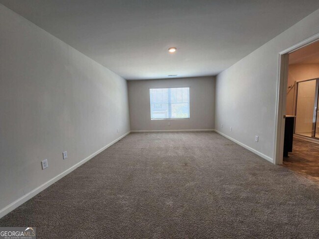 Building Photo - 4825 Layton Dr
