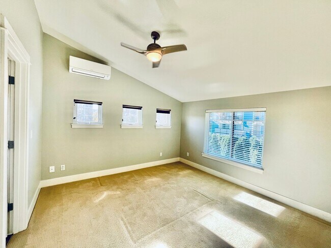 Building Photo - 1017 N 39th St
