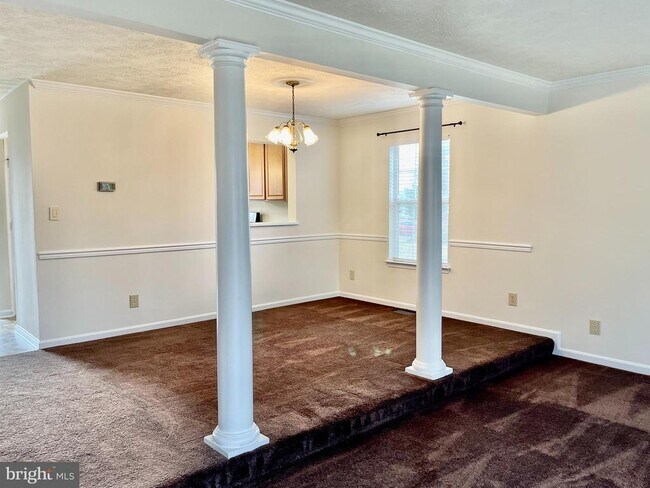 Building Photo - 501 Tolbelt Ct