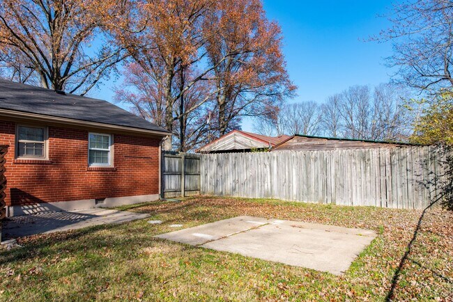 Building Photo - Fall in Love with this home!!!