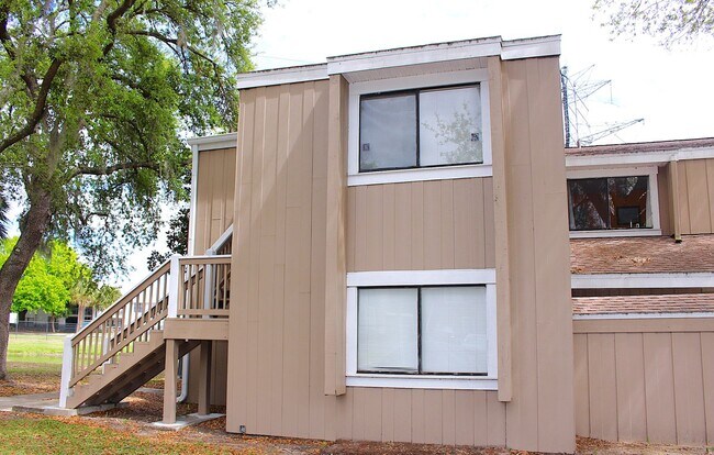 Building Photo - Lovely home in  Windhover Condos