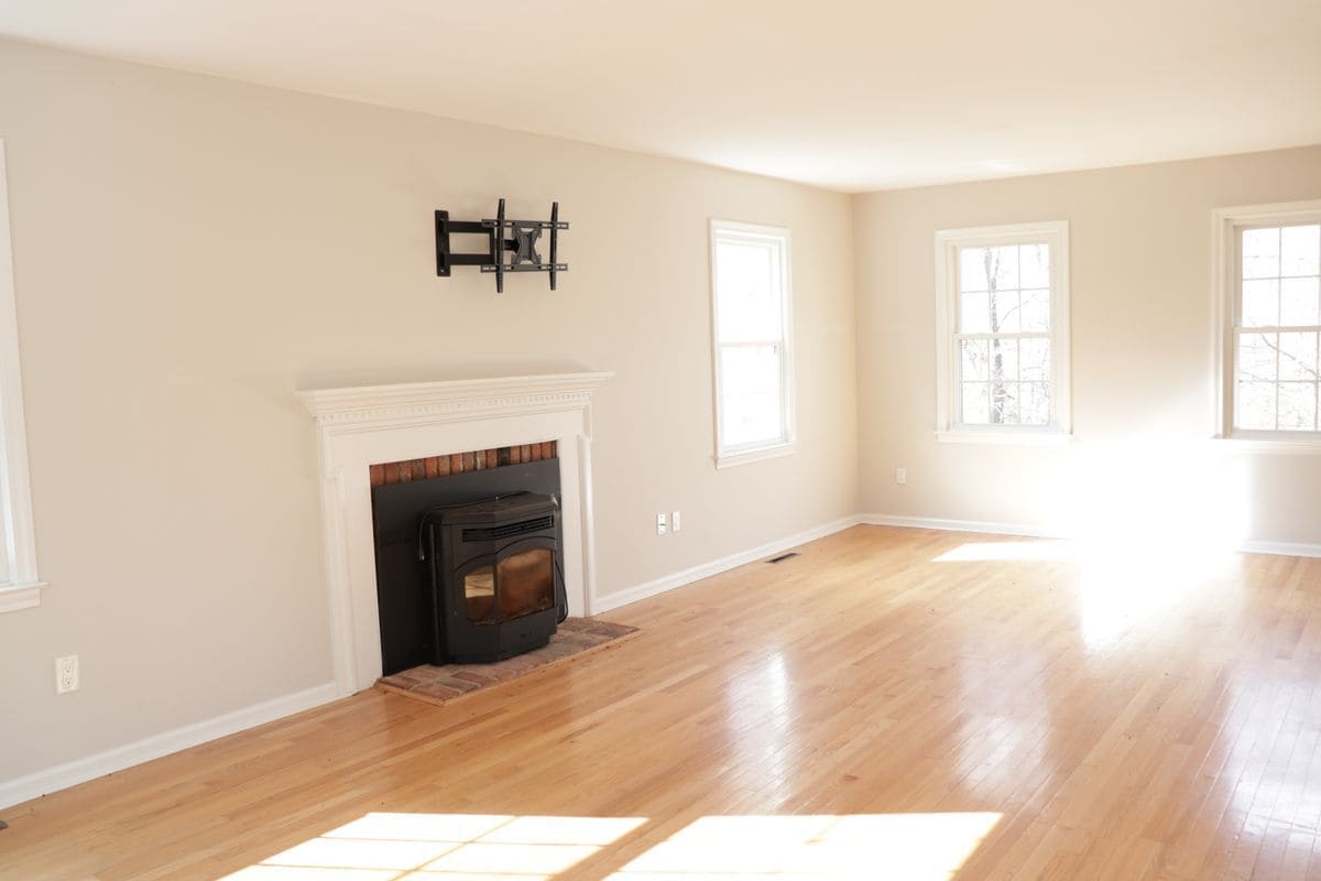 Building Photo - 35 Highpoint Rd