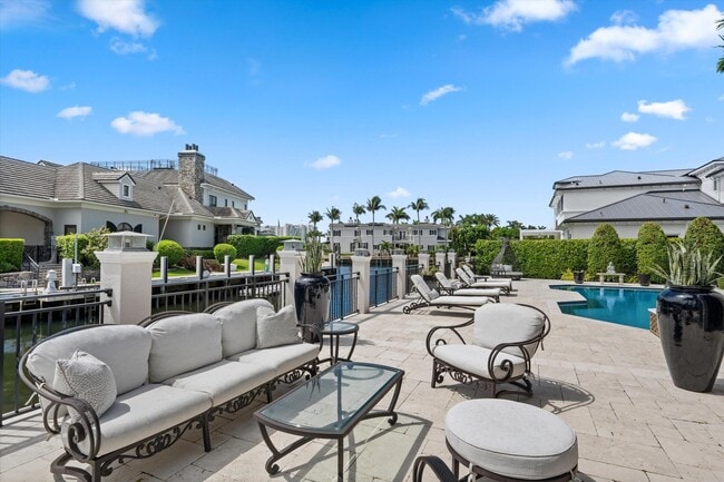 Building Photo - 7474 NE Bay Cove Ct