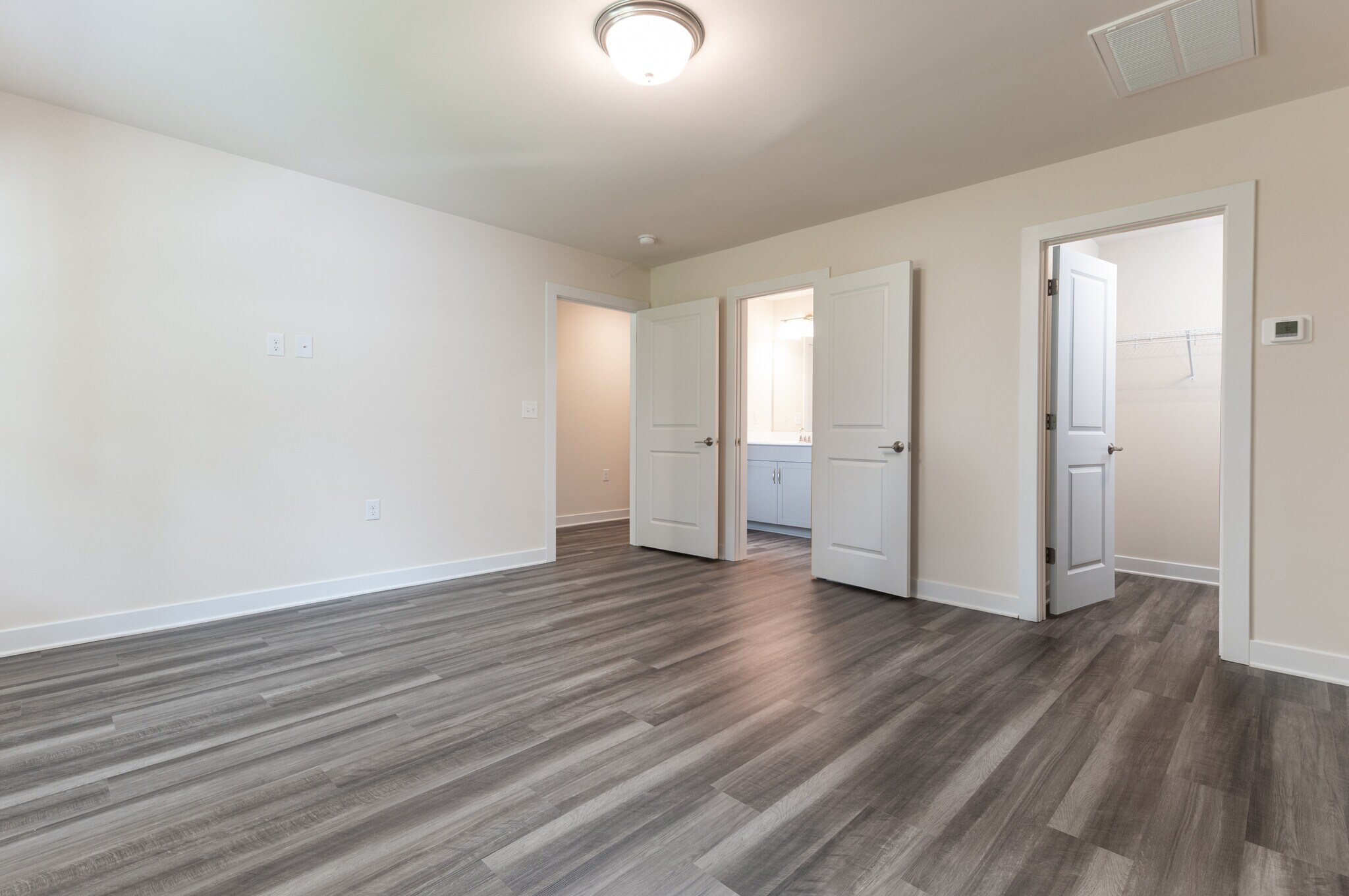 Lower Level Bedroom - 3225 Gannet Ln
