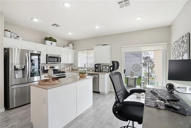 Building Photo - 7000 Dillseed Dr