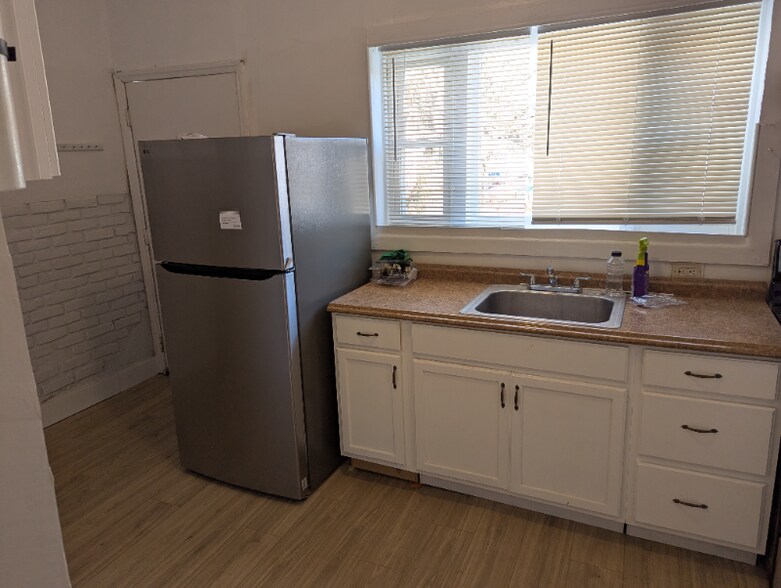 Building Photo - 1492 Princess Ave