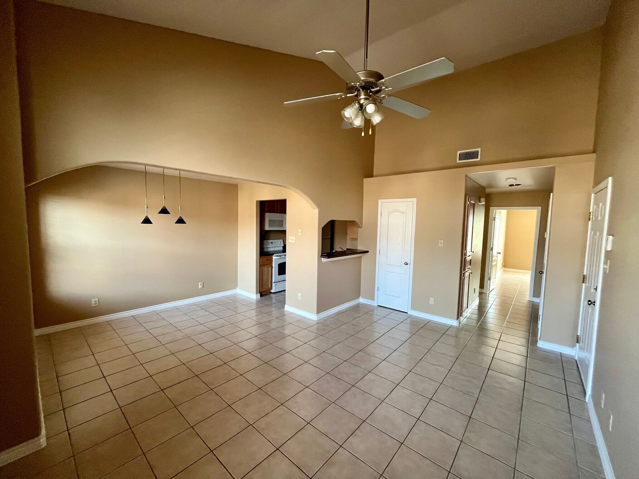 Building Photo - 1750 Tiara Trl