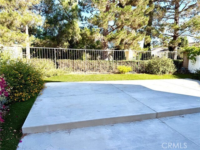Building Photo - 24911 Laguna Vista