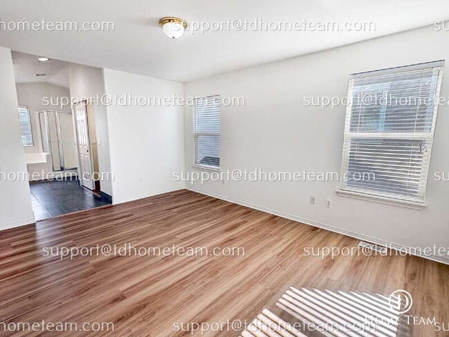 Building Photo - 17752 110th Pl SE