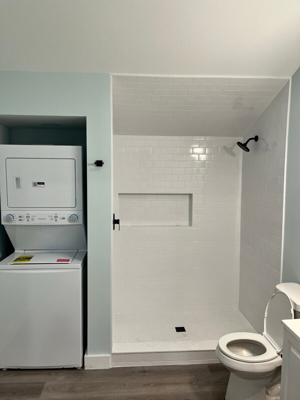 Building Photo - 1911 Capital St