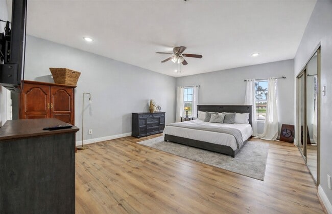 Building Photo - 3292 Holly Hall St