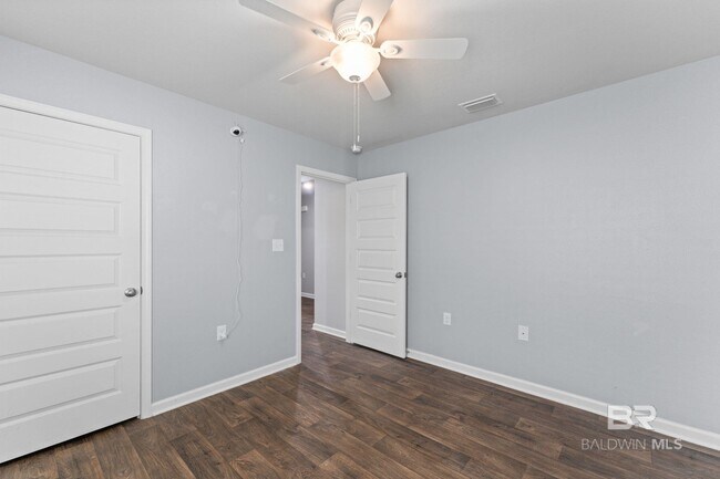 Building Photo - 10767 War Emblem Ave