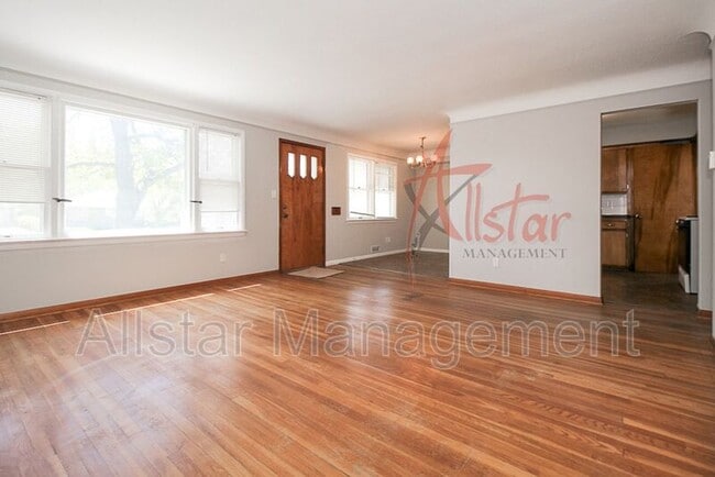 Building Photo - 3436 Dellwood Dr