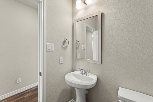 Building Photo - 3438 Acacia Grv Ln