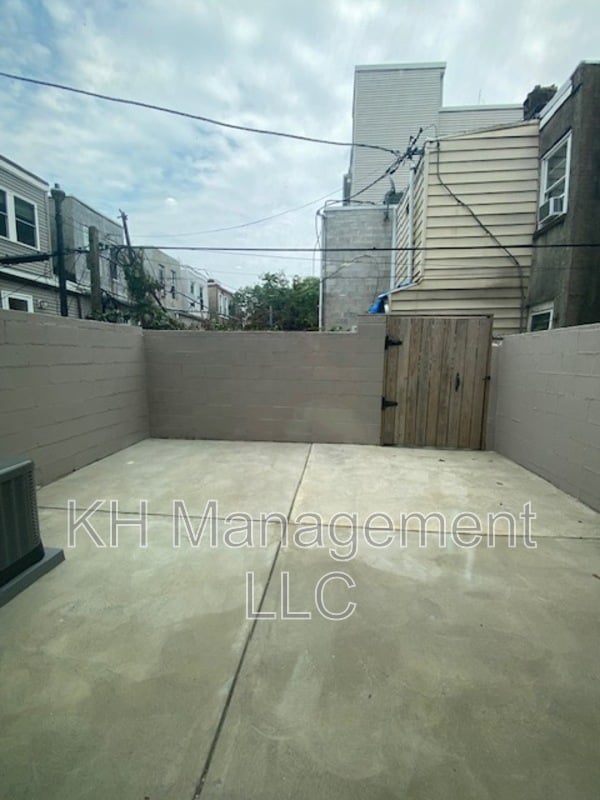 Building Photo - 1309 S 23rd St