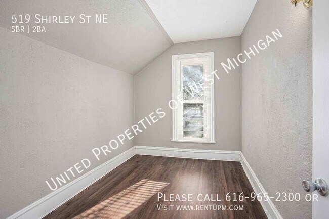 Building Photo - 519 Shirley St NE