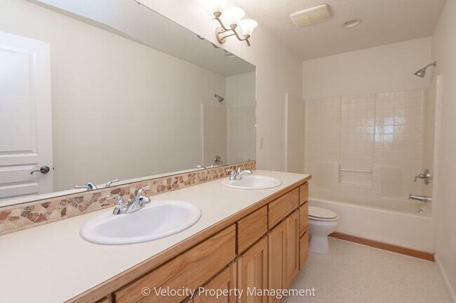 Building Photo - Beautiful Craftsman Home in Yardley Estates!