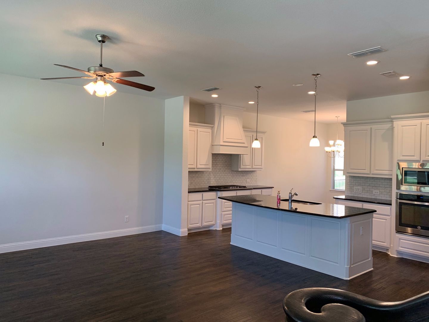 Building Photo - 2420 Holland Grove