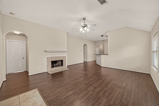 Building Photo - 5006 Juniper Walk Ln