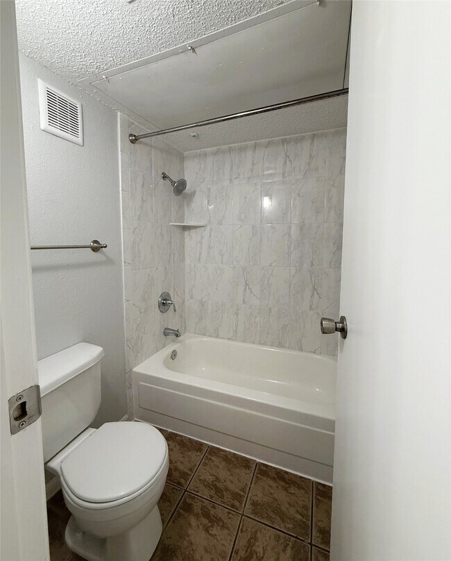 Building Photo - 2120 El Paseo St