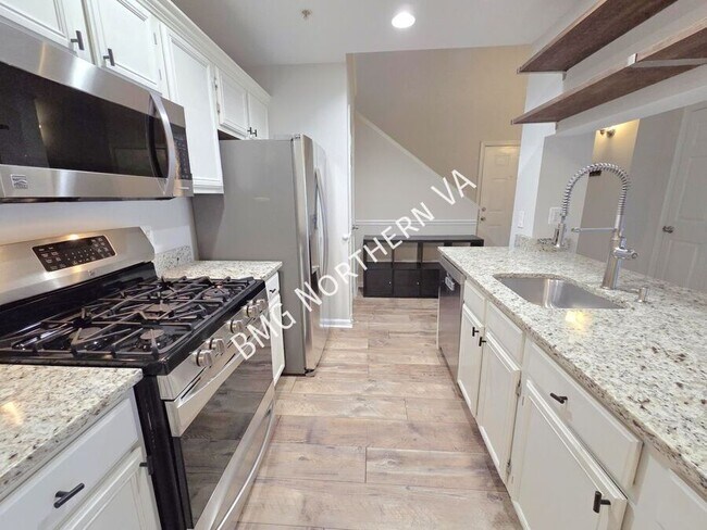 Building Photo - 46630 Drysdale Terrace