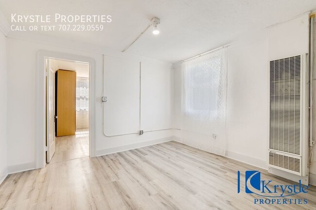 Building Photo - 318 Napa St