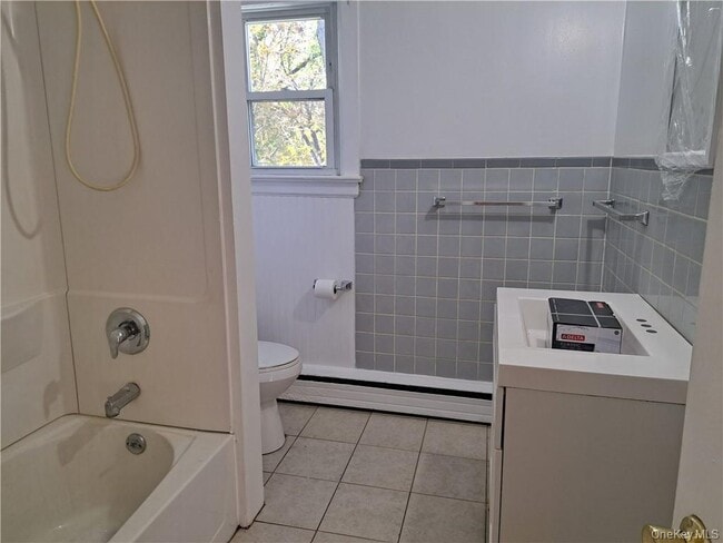 Building Photo - 1521 NY-208