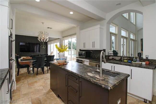 Building Photo - 1412 Hemingway Pl