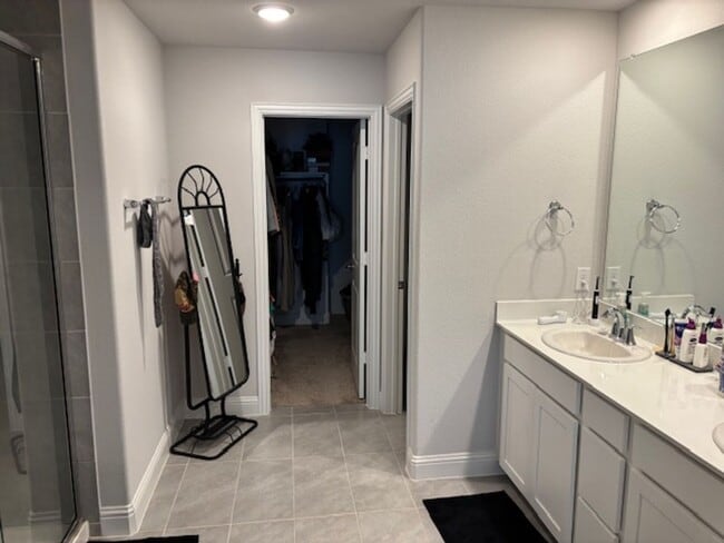 Building Photo - 131 Peach Orchard Ln