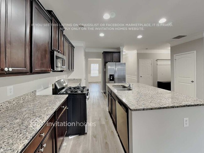 Building Photo - 548 Boulder Run