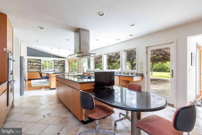 Building Photo - 125 Edison Furlong Rd