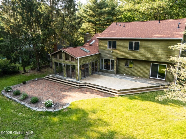 Building Photo - 13 Robinwood Dr