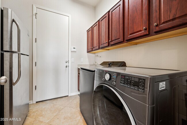 Building Photo - 12750 Calle de Pompas W