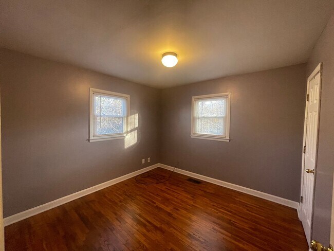 Primary Photo - 3 Bedroom House Murray City Limits