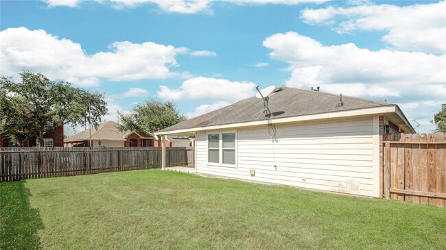Building Photo - 17231 Hollow Sands Ct