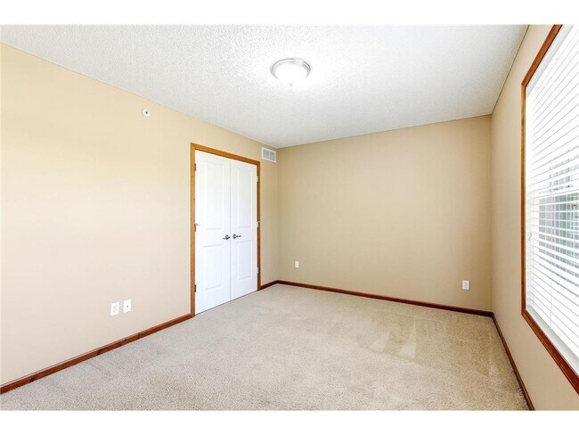 Building Photo - 15655 60th Ave N