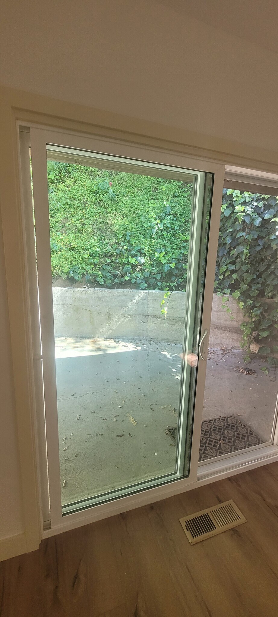 Private patio off of master bedroom - 8934 Wonderland Ave