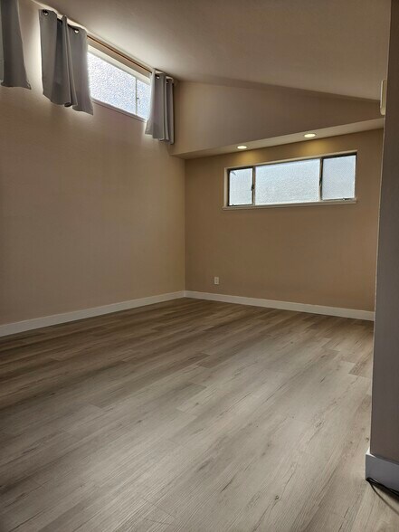 Building Photo - 1312 Solano Ave