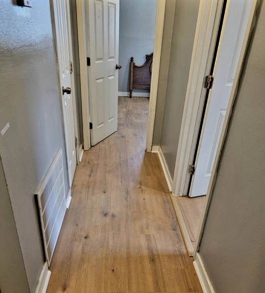 Building Photo - 3304 Bissonet Dr