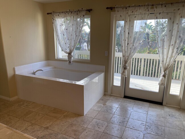 Building Photo - 4259 Calle Mejillones