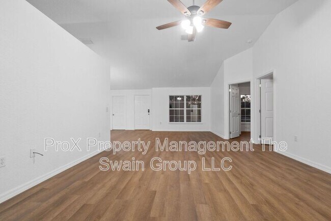 Building Photo - 25 Inconnu Dr