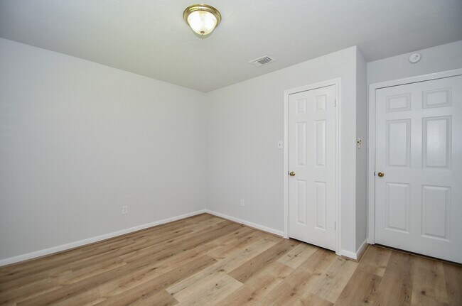 Building Photo - 3107 Barnhill Ln