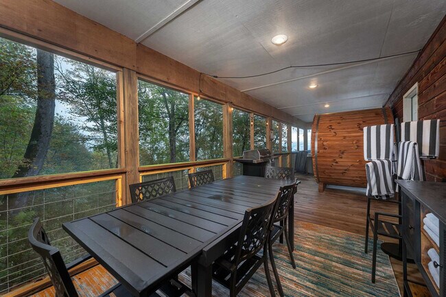 Building Photo - 401 Lookout Dr