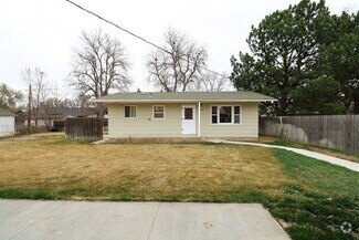 Building Photo - 1 Bedroom, 1 Bath Backyard house!