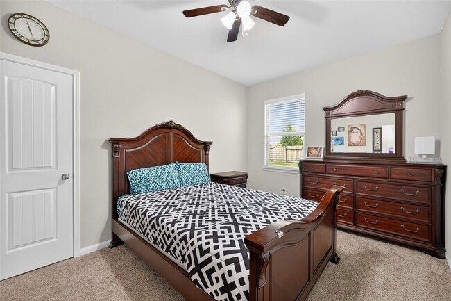 Building Photo - 13935 Manobrook Ct