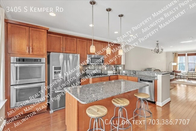 Building Photo - 3405 S Kemper Rd