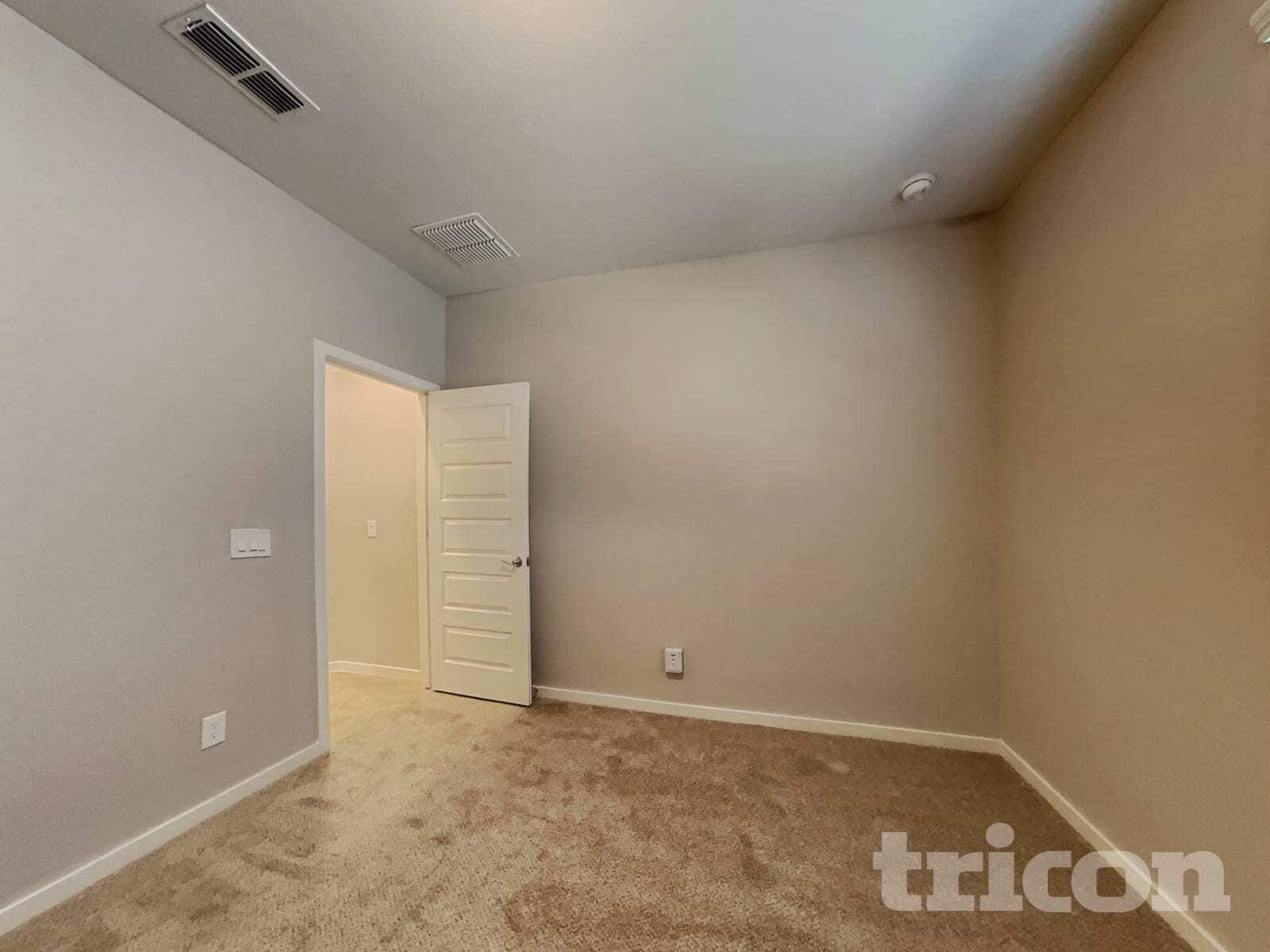 Building Photo - 439 W Tenia Trail