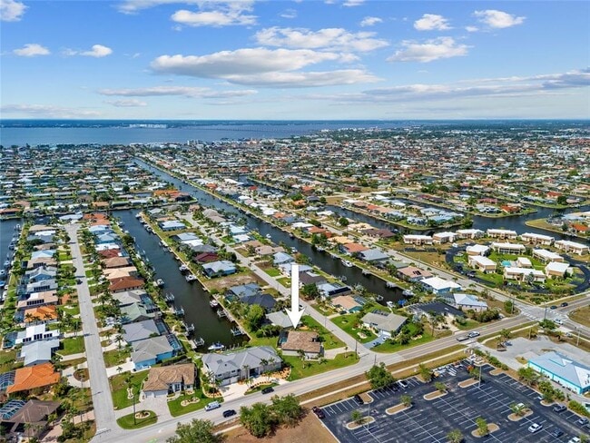 Building Photo - 1099 Cimarron Dr