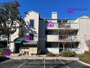 Building Photo - 1410 Bel Air Dr