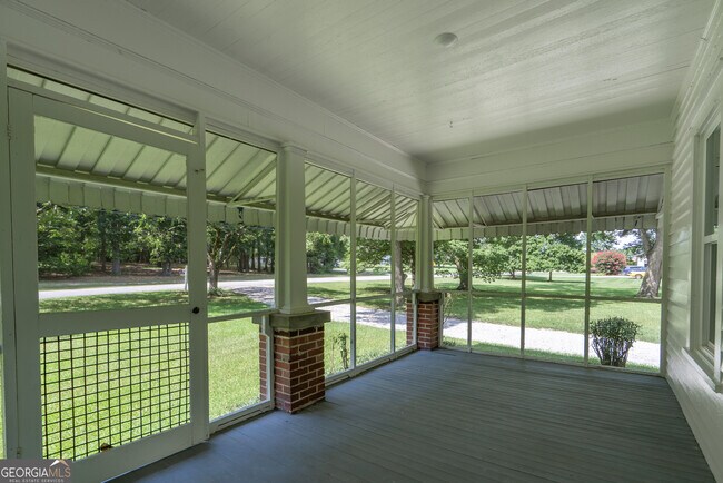 Building Photo - 5380 Guthrie Rd